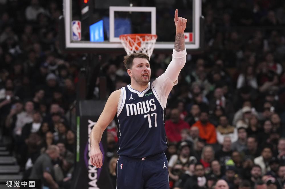 他依然坚守 他依然坚守